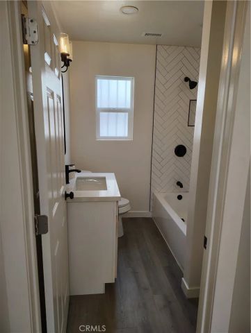 231 E Century, Los Angeles, CA 90003