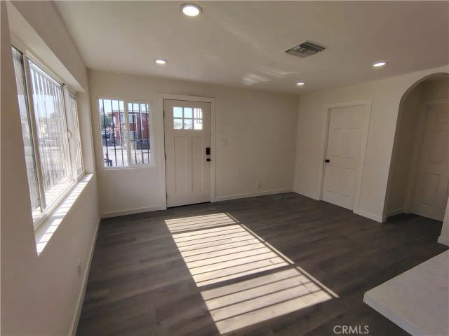 231 E Century, Los Angeles, CA 90003