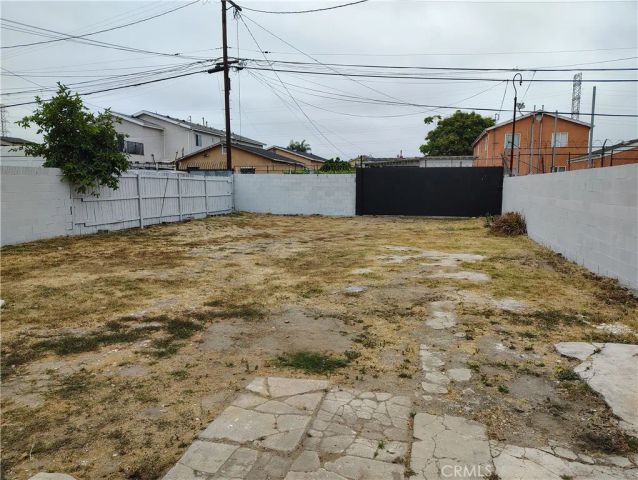 231 E Century, Los Angeles, CA 90003