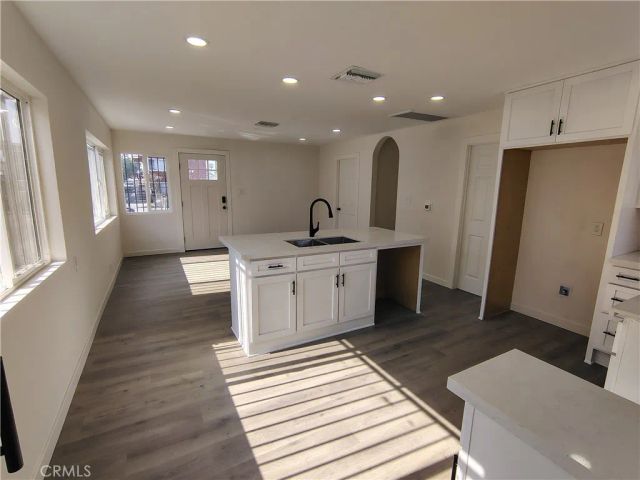 231 E Century, Los Angeles, CA 90003