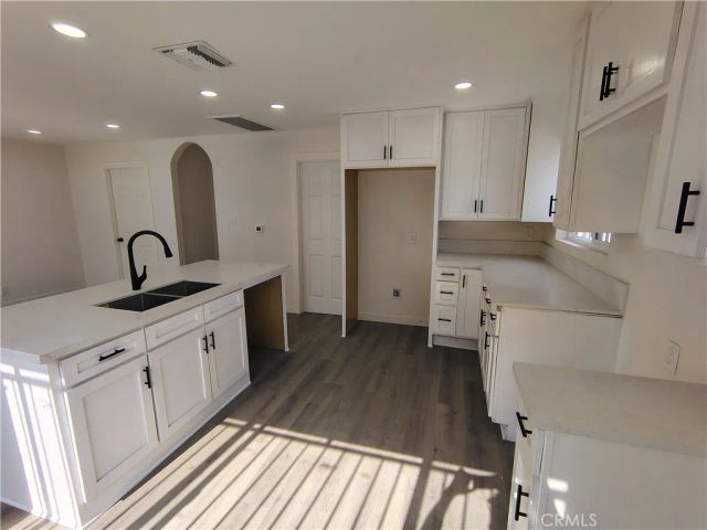 231 E Century, Los Angeles, CA 90003