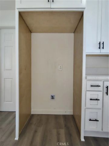 231 E Century, Los Angeles, CA 90003