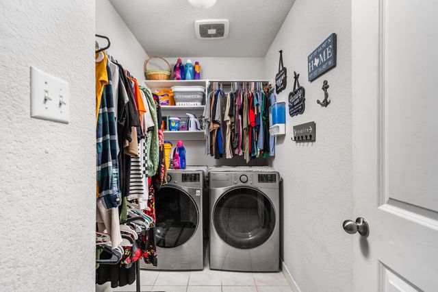 126 Balsam ST, Hutto, TX 78634