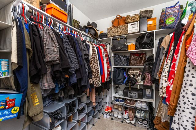 126 Balsam ST, Hutto, TX 78634