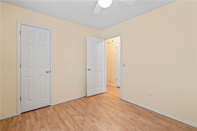3182 Oakfield Street, Fayetteville, AR 72704