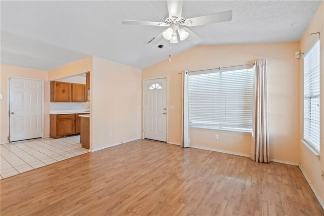 3182 Oakfield Street, Fayetteville, AR 72704