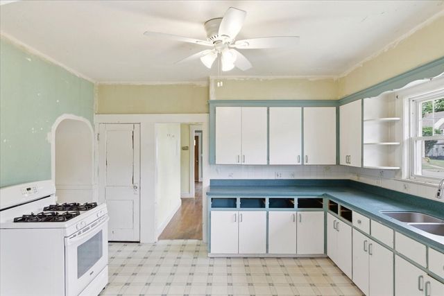 101 Monroe St, Norwood, MA 02062