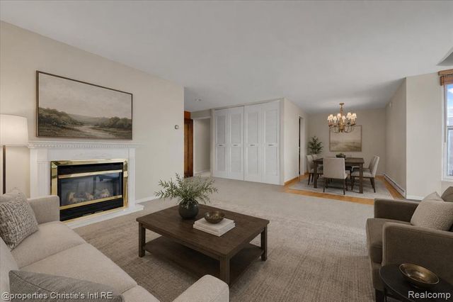 8200 E Jefferson Avenue, Detroit, MI 48214