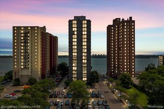 8200 E Jefferson Avenue, Detroit, MI 48214