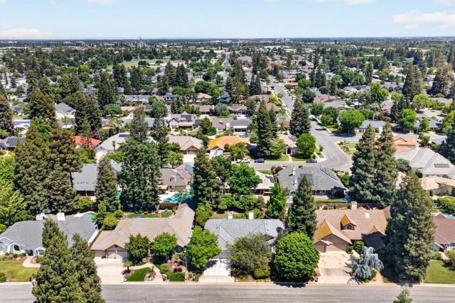7188 N Geraldine Avenue, Fresno, CA 93711