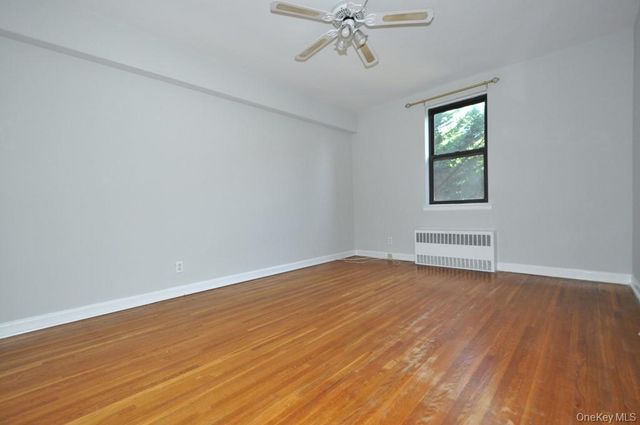 142 Garth Road 2N, Scarsdale, NY 10583