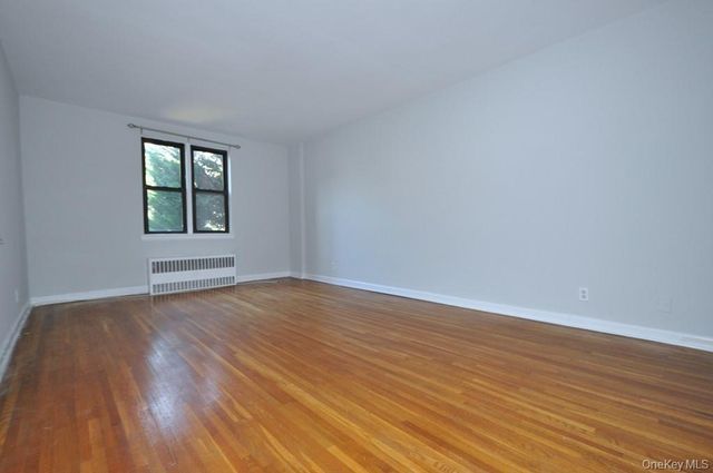 142 Garth Road 2N, Scarsdale, NY 10583