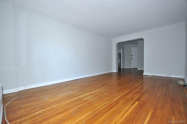 142 Garth Road 2N, Scarsdale, NY 10583