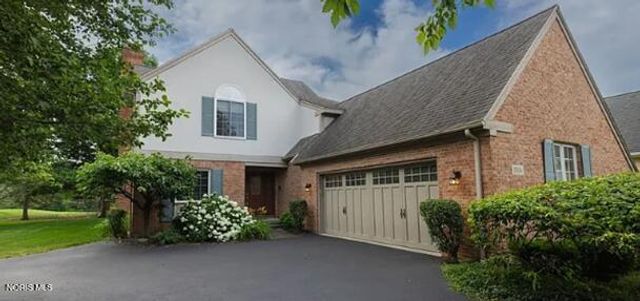 9504 Sheffield Road, Perrysburg, OH 43551