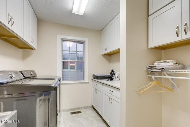 9504 Sheffield Road, Perrysburg, OH 43551