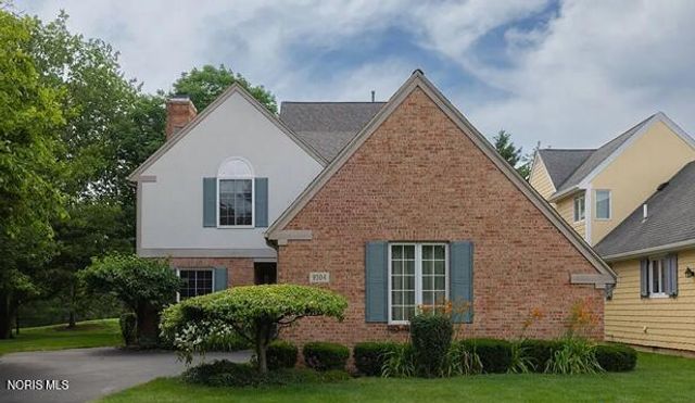 9504 Sheffield Road, Perrysburg, OH 43551