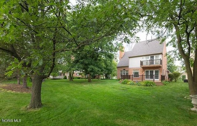 9504 Sheffield Road, Perrysburg, OH 43551