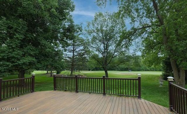 9504 Sheffield Road, Perrysburg, OH 43551