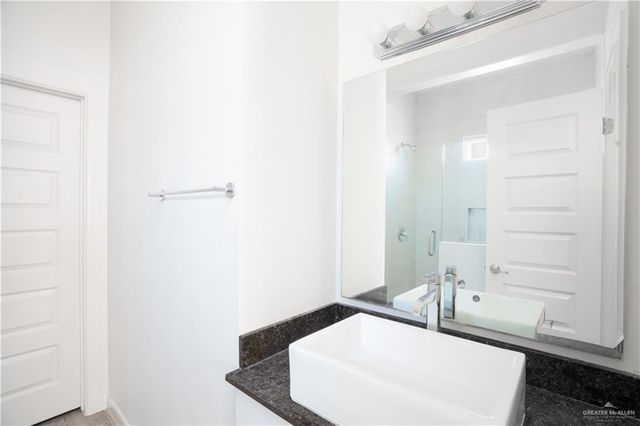 1702 W Garrison Drive A, Pharr, TX 78577