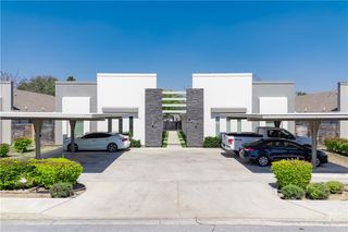 1702 W Garrison Drive A, Pharr, TX 78577