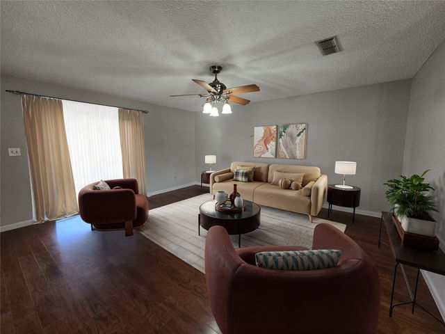 301 E 6th Street, Weatherford, TX 76086