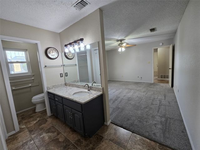 301 E 6th Street, Weatherford, TX 76086