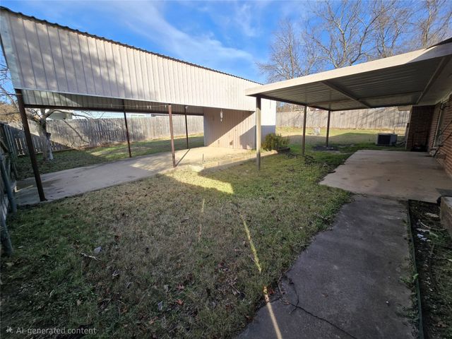 301 E 6th Street, Weatherford, TX 76086