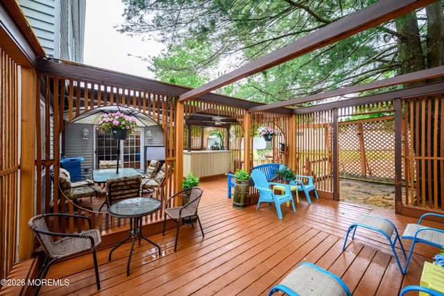 4 Boston Court, Howell, NJ 07731