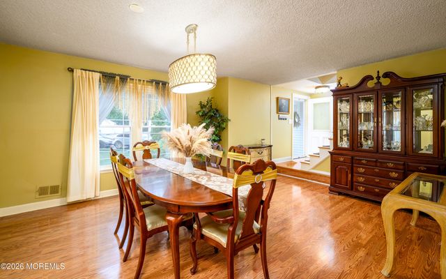4 Boston Court, Howell, NJ 07731