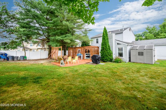 4 Boston Court, Howell, NJ 07731