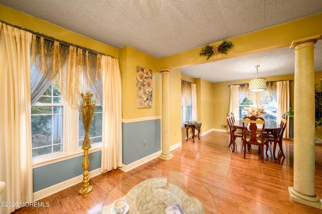 4 Boston Court, Howell, NJ 07731