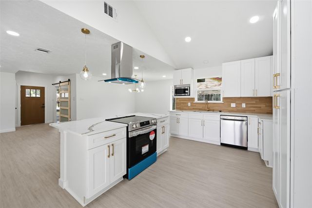 25402 Thistlewaite Lane, Spring, TX 77373