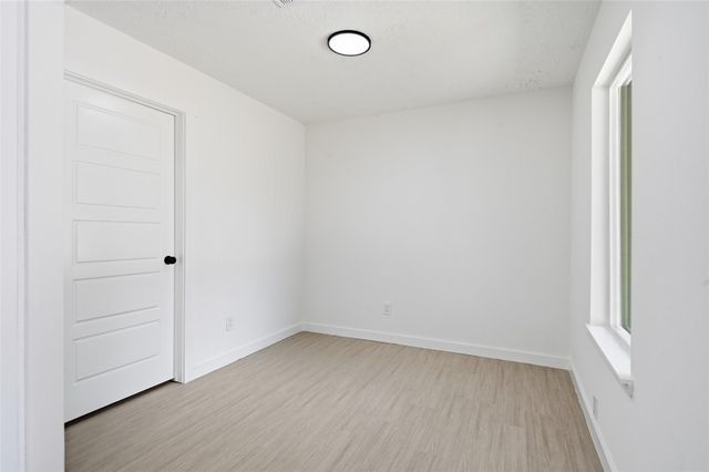 25402 Thistlewaite Lane, Spring, TX 77373