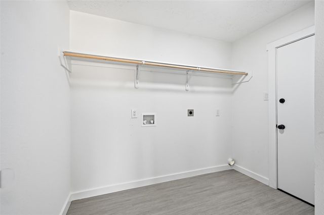 25402 Thistlewaite Lane, Spring, TX 77373