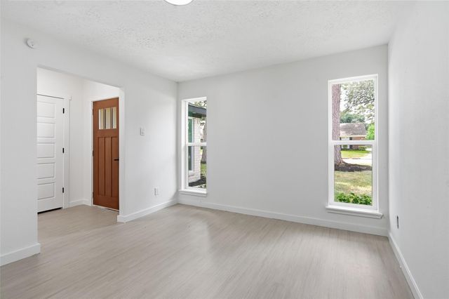 25402 Thistlewaite Lane, Spring, TX 77373