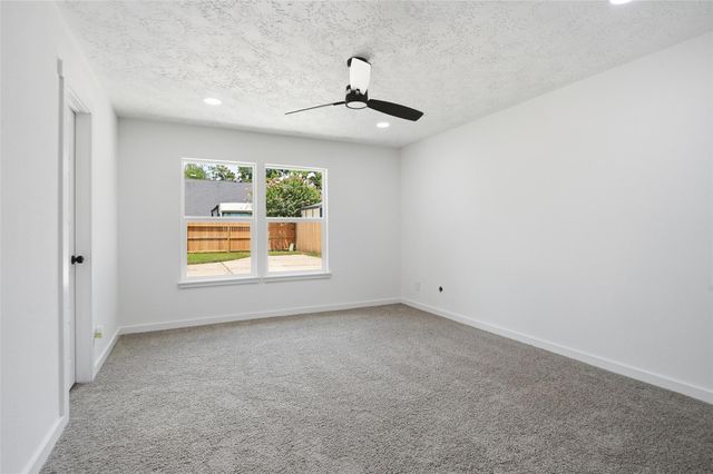 25402 Thistlewaite Lane, Spring, TX 77373