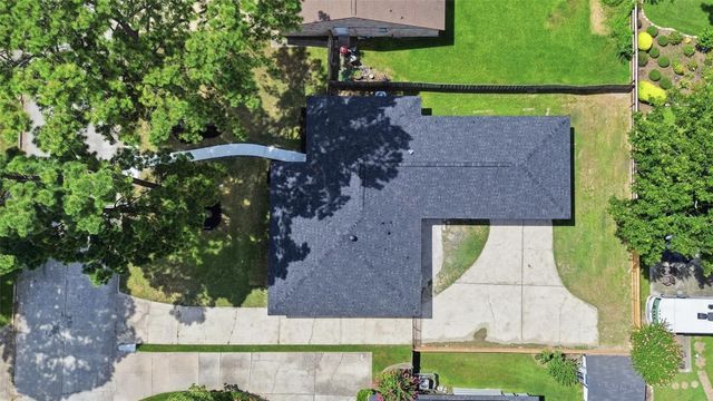 25402 Thistlewaite Lane, Spring, TX 77373