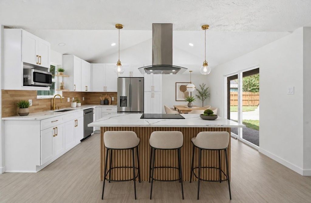 25402 Thistlewaite Lane, Spring, TX 77373