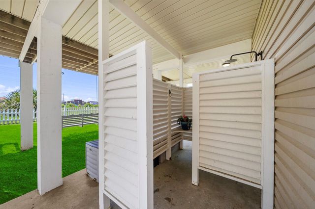 22321 Vista Del Mar, Galveston, TX 77554