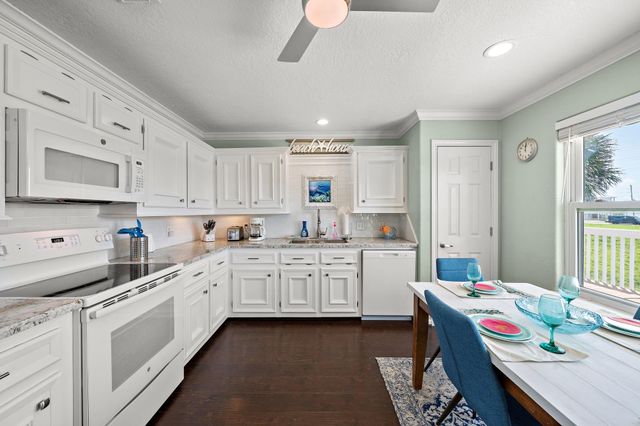 22321 Vista Del Mar, Galveston, TX 77554