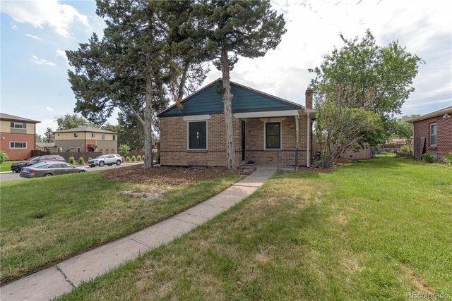 2701 N Steele Street, Denver, CO 80205