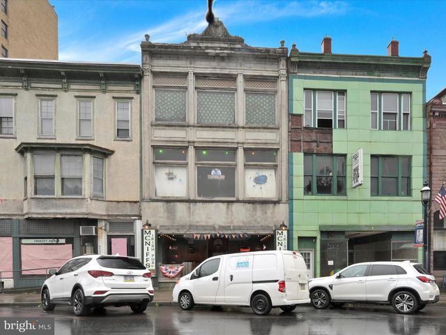 30 W CENTRE ST, Mahanoy City, PA 17948