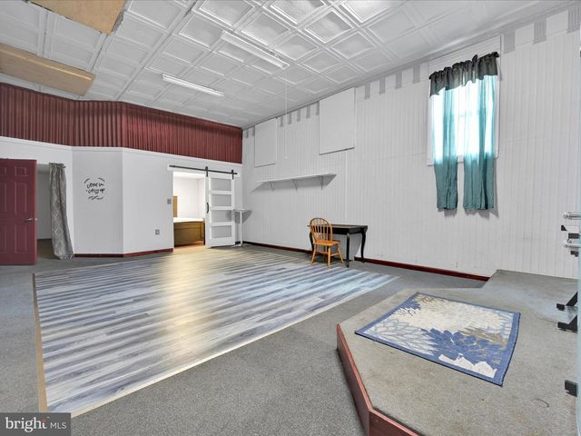 30 W CENTRE ST, Mahanoy City, PA 17948