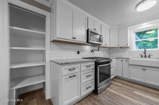 2506 Madison Circle, Greenville, NC 27858