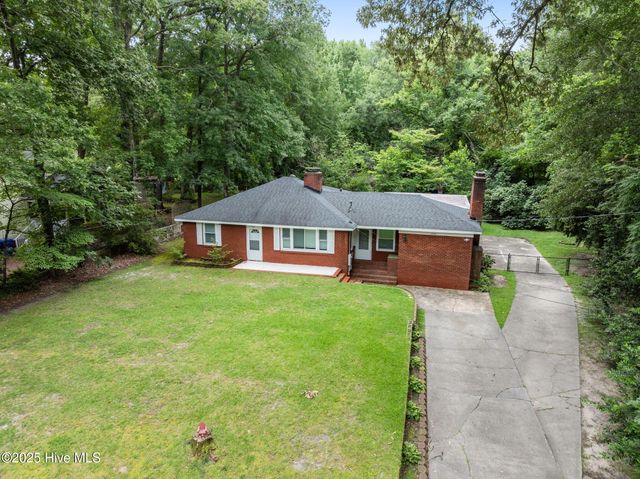 2506 Madison Circle, Greenville, NC 27858