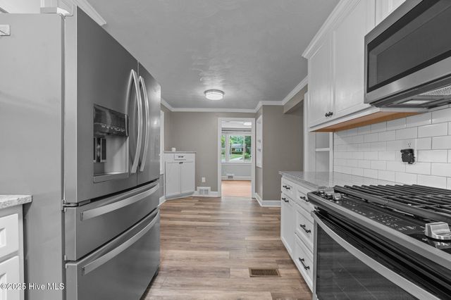 2506 Madison Circle, Greenville, NC 27858