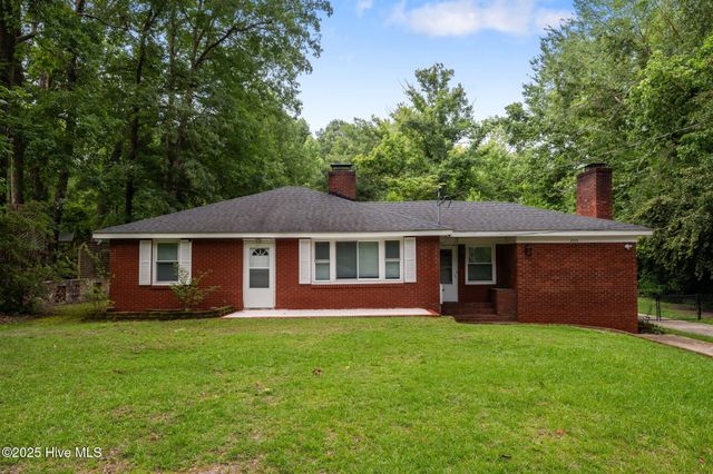 2506 Madison Circle, Greenville, NC 27858