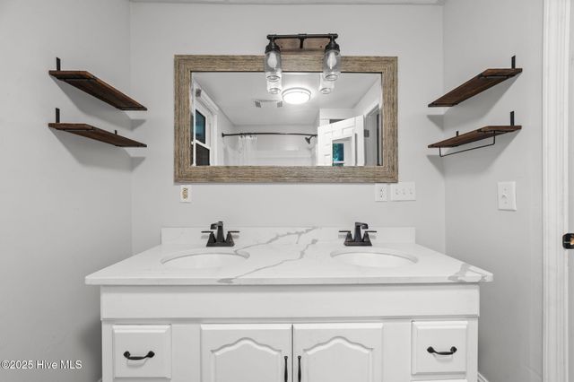 2506 Madison Circle, Greenville, NC 27858