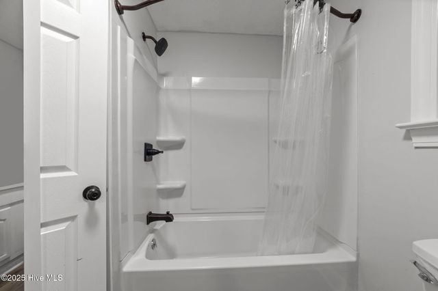 2506 Madison Circle, Greenville, NC 27858