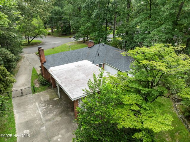 2506 Madison Circle, Greenville, NC 27858